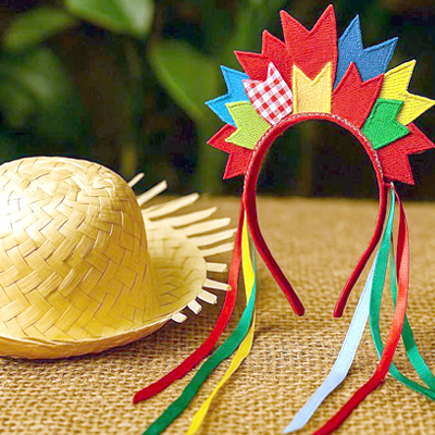 Tiaras e Chapéus
